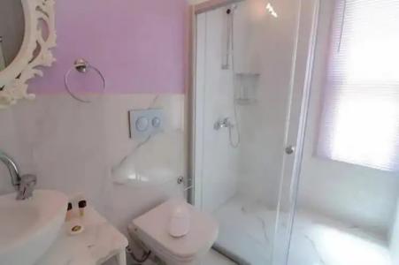 Kiraz Cicegi Butik Akyaka - 24