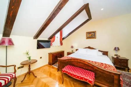 Boutique Kazbek - 109