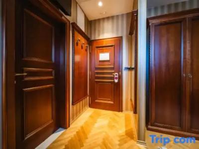 Boutique Kazbek - 124