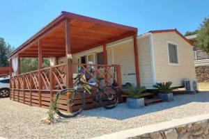 Dream Adria Mobile Homes Murter Tourist base, Jezera