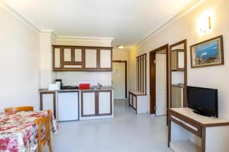 May Flower Apart - 107