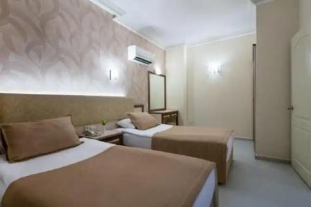 May Flower Apart - 54