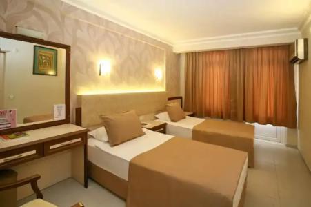 May Flower Apart - 94