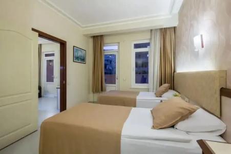 May Flower Apart - 93