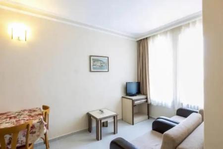 May Flower Apart - 115