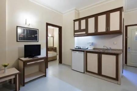 May Flower Apart - 55