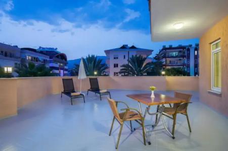 May Flower Apart - 92