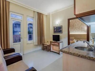 May Flower Apart - 63