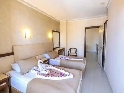 May Flower Apart - 123