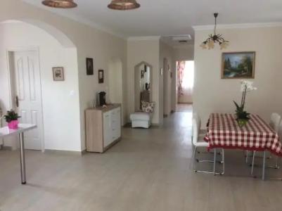 Mona Home - 5