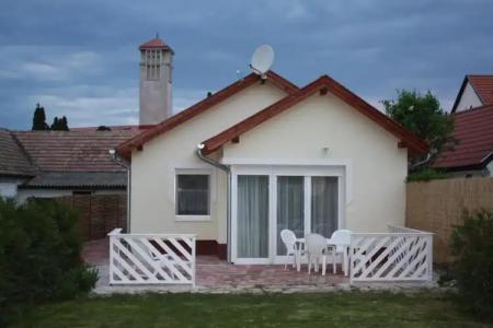 Mona Home - 8