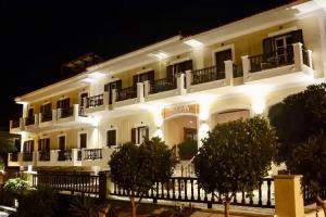Sunrise Hotel, Samos