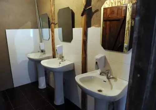 Ashu Guest House - 4