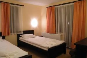 Family Hotel Hills, Chiflik