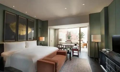 Waldorf Astoria - 119