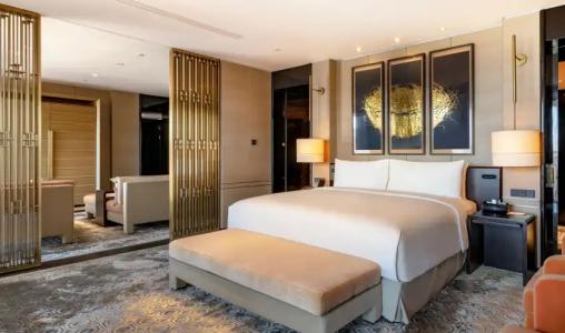 Waldorf Astoria - 133