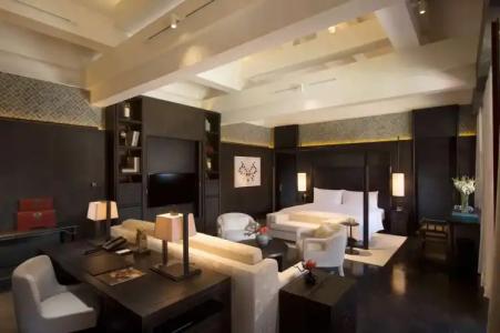 Waldorf Astoria - 161