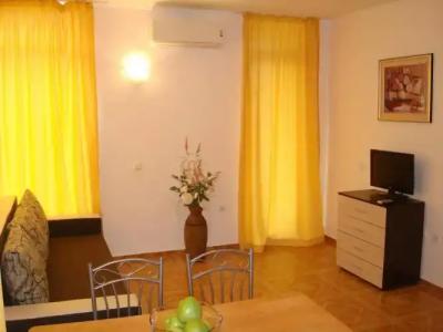 Saint Elena Apartcomplex - 36