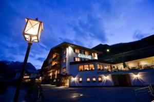 Hotel Auenhof, Lech
