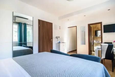 California Apartments - 31