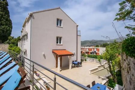 California Apartments - 18