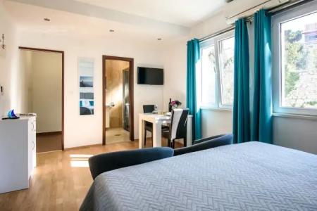 California Apartments - 35