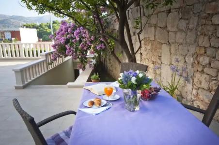 California Apartments - 13