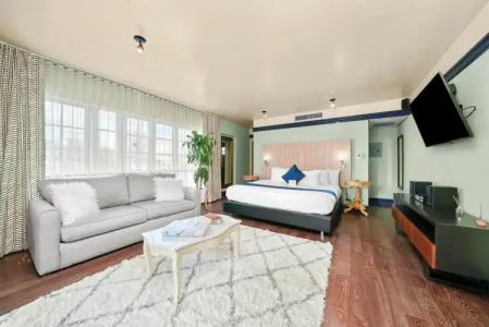 Riviera South Beach - 23