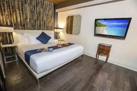 Riviera South Beach - 81