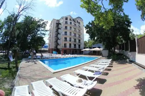 Plaza - 0