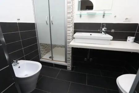 Cineroma Guesthouse - 8