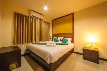 OYO 485 Million Patong Beach Resort - 2
