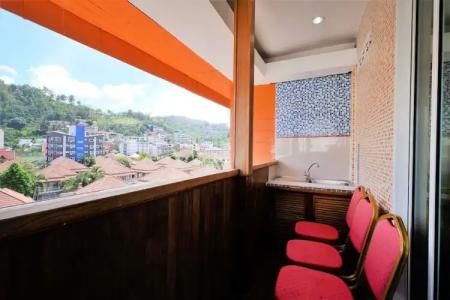 OYO 485 Million Patong Beach Resort - 7