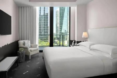 Dua Miami, Autograph Collection - 3