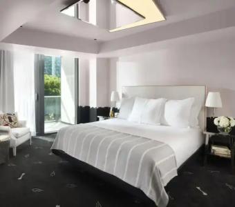 Dua Miami, Autograph Collection - 43