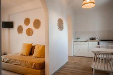 Adonis Studios & Apartments - 315