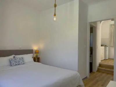 Adonis Studios & Apartments - 254