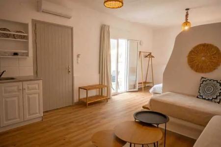 Adonis Studios & Apartments - 80