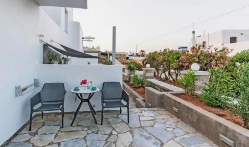 Adonis Studios & Apartments - 180