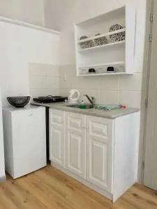 Adonis Studios & Apartments - 71