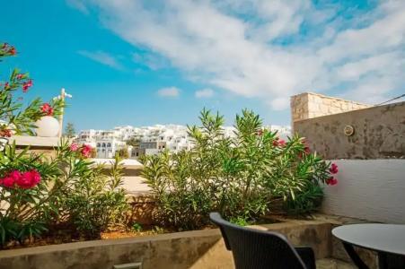 Adonis Studios & Apartments - 177