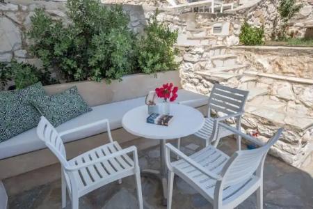 Adonis Studios & Apartments - 379