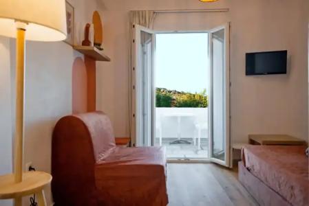 Adonis Studios & Apartments - 313