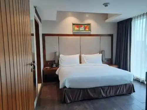 Holiday Inn Kolkata Airport, an IHG - 102