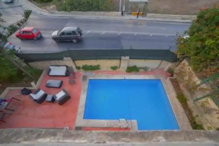 Basecamp Guest House - 14