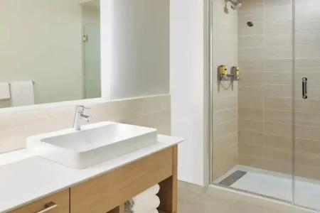 Element Chandler Fashion Center - 23