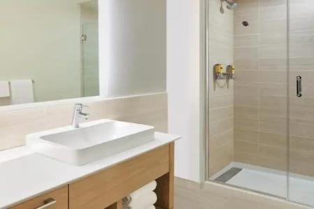 Element Chandler Fashion Center - 31