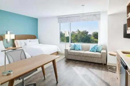 Element Chandler Fashion Center - 32