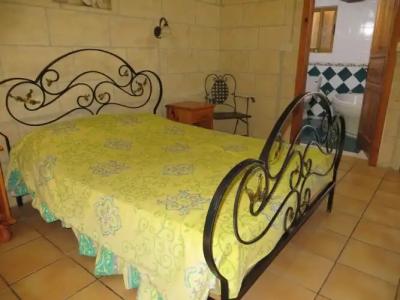 Orchid House Bed and Breakfast - 4