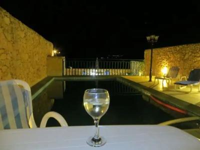 Orchid House Bed and Breakfast - 10